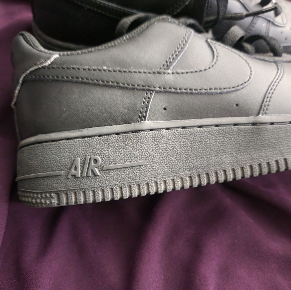 Genuine Nike Air Force 1 - Picture 6 of 7